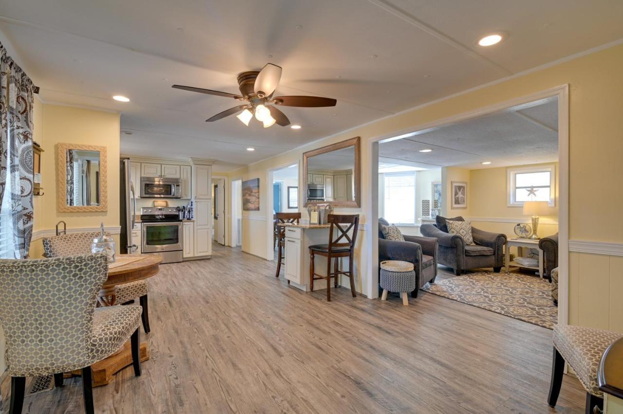 Surfside Beach Home With Pool Access Walk To Beach! Myrtle Beach Eksteriør billede