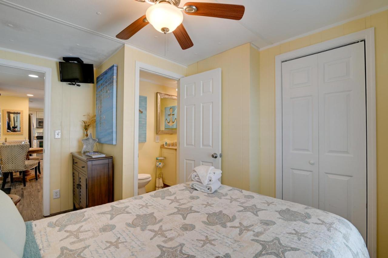 Surfside Beach Home With Pool Access Walk To Beach! Myrtle Beach Eksteriør billede